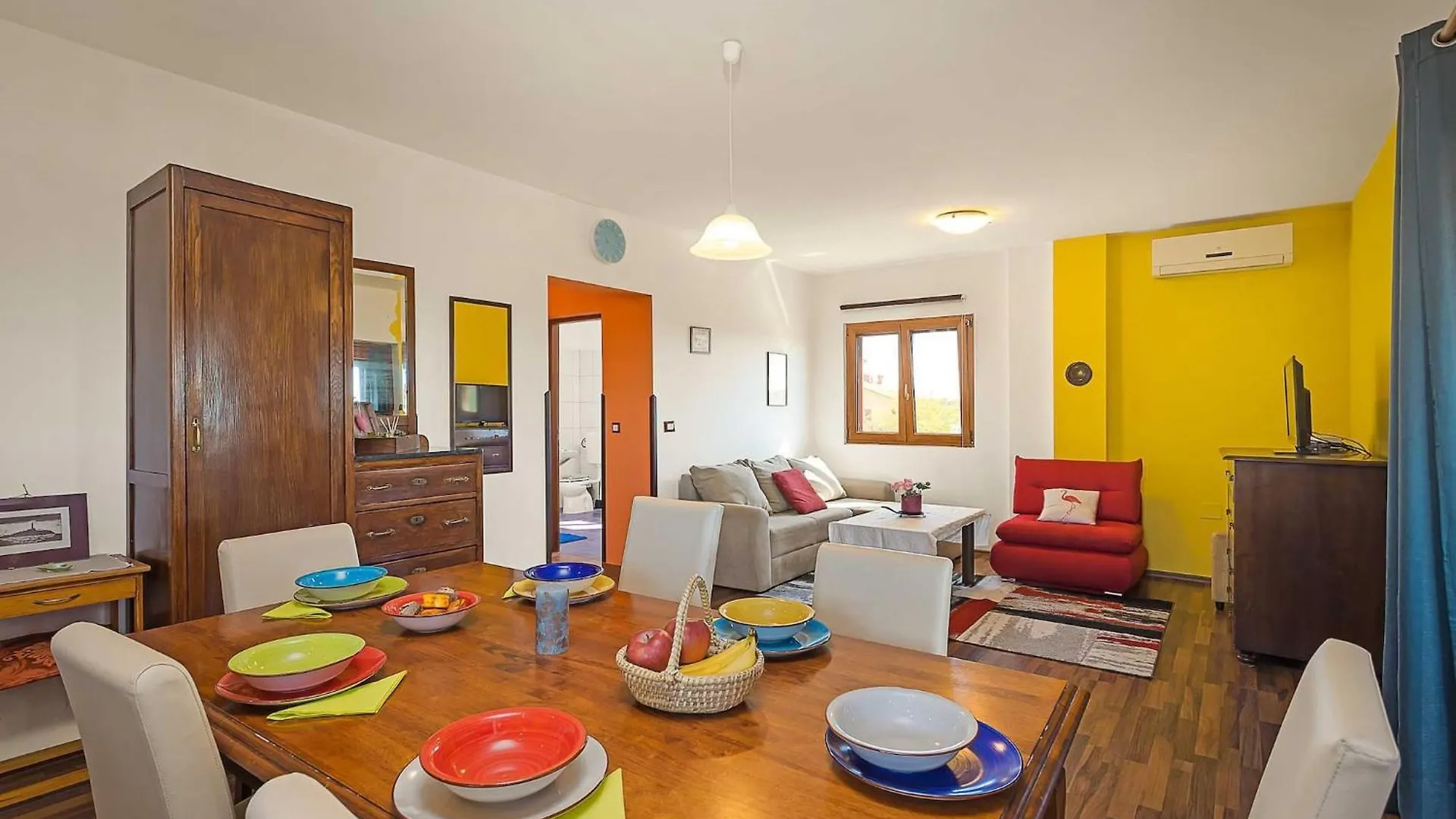 Holiday Home Pina Pola