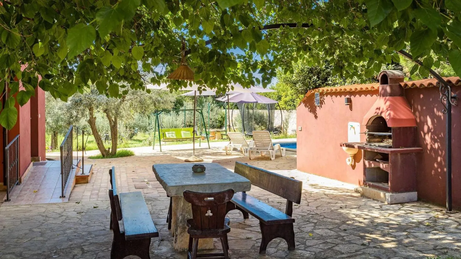 Holiday Home Pina Pola